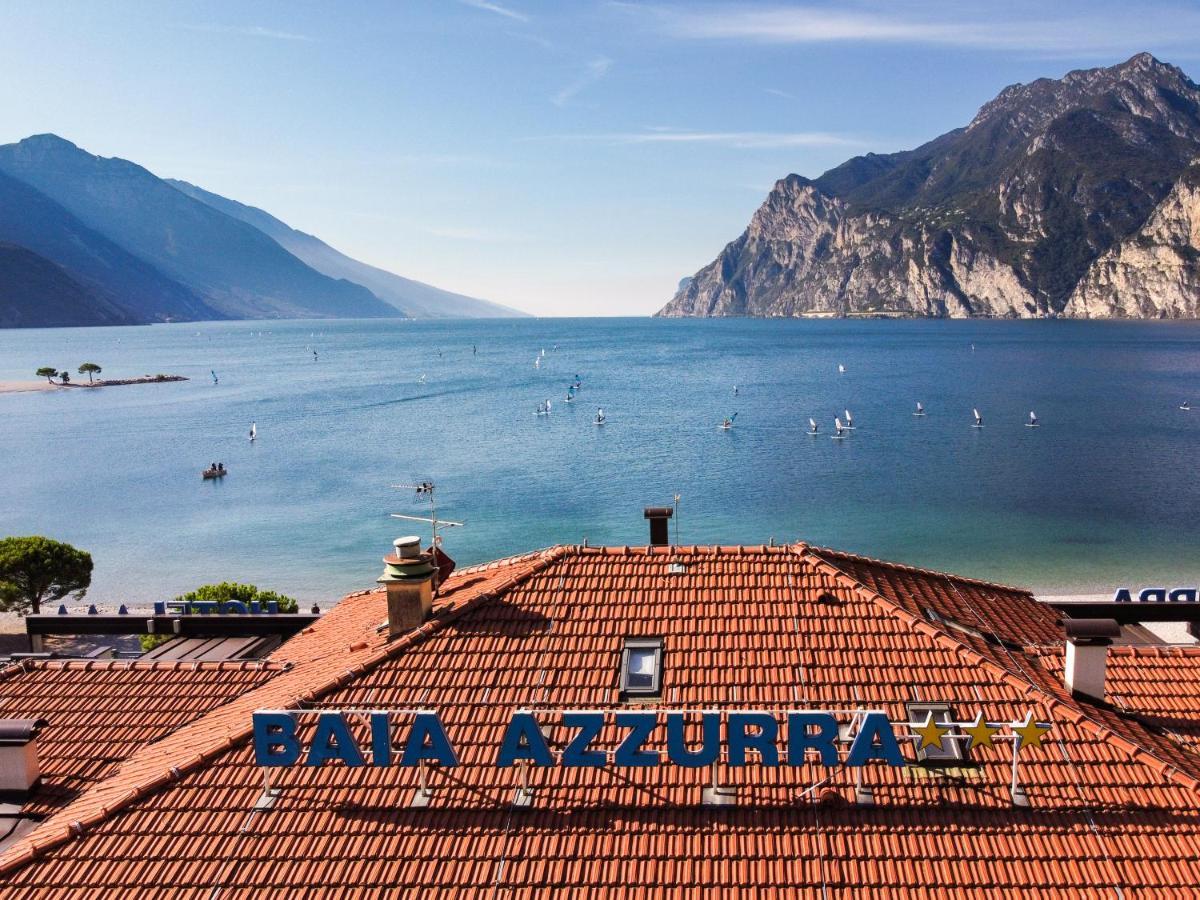 Hotel Baia Azzurra - Lake Front Torbole Sul Garda Extérieur photo